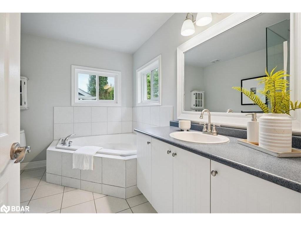 









23


Woodlawn

Court,
Dundas,




ON
L9H 7S2

