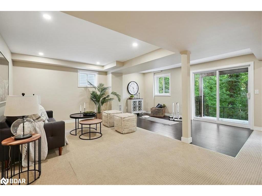 









23


Woodlawn

Court,
Dundas,




ON
L9H 7S2

