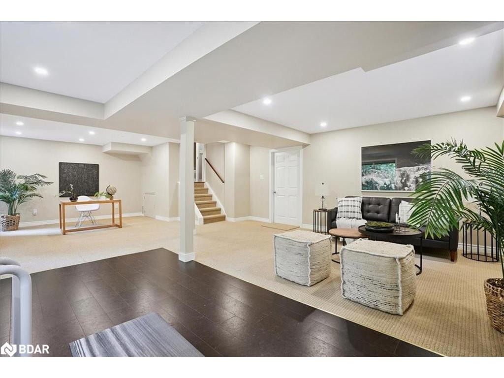 









23


Woodlawn

Court,
Dundas,




ON
L9H 7S2

