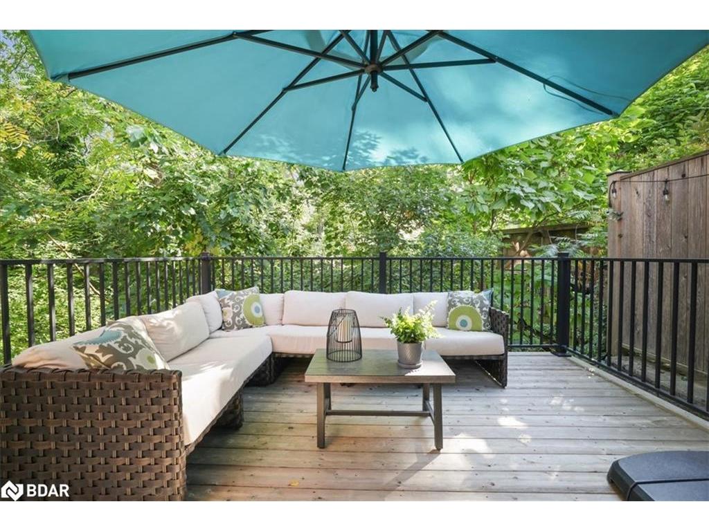 









23


Woodlawn

Court,
Dundas,




ON
L9H 7S2

