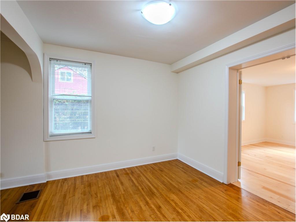 









25


Holgate

Street,
Barrie,




ON
L4N 2T6

