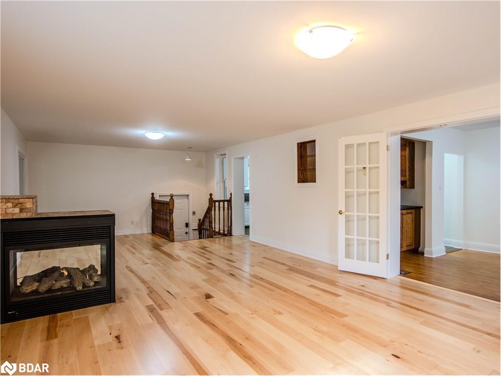 









25


Holgate

Street,
Barrie,




ON
L4N 2T6

