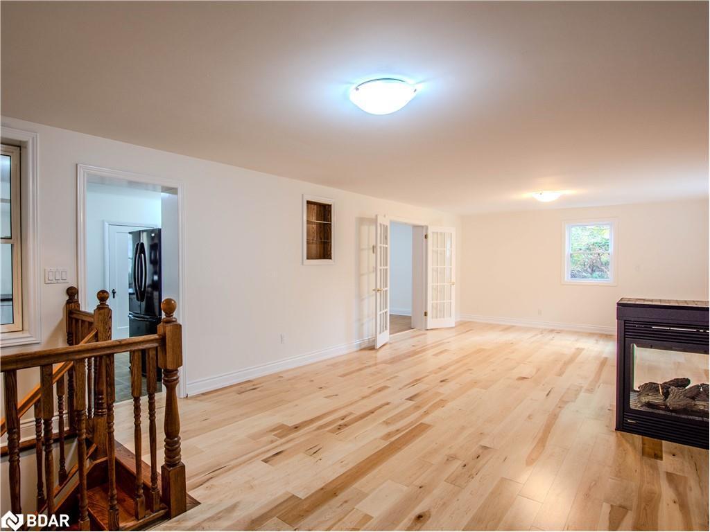 









25


Holgate

Street,
Barrie,




ON
L4N 2T6

