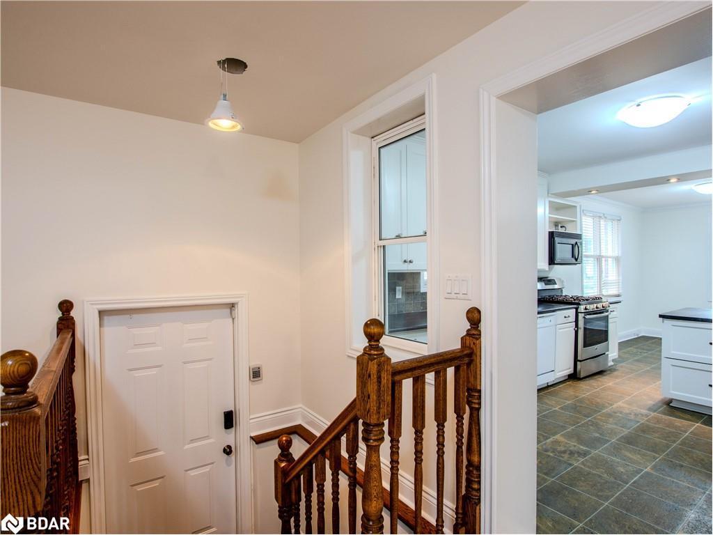 









25


Holgate

Street,
Barrie,




ON
L4N 2T6

