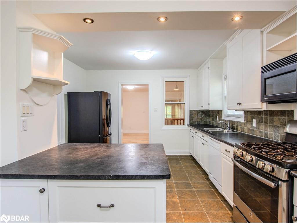 









25


Holgate

Street,
Barrie,




ON
L4N 2T6

