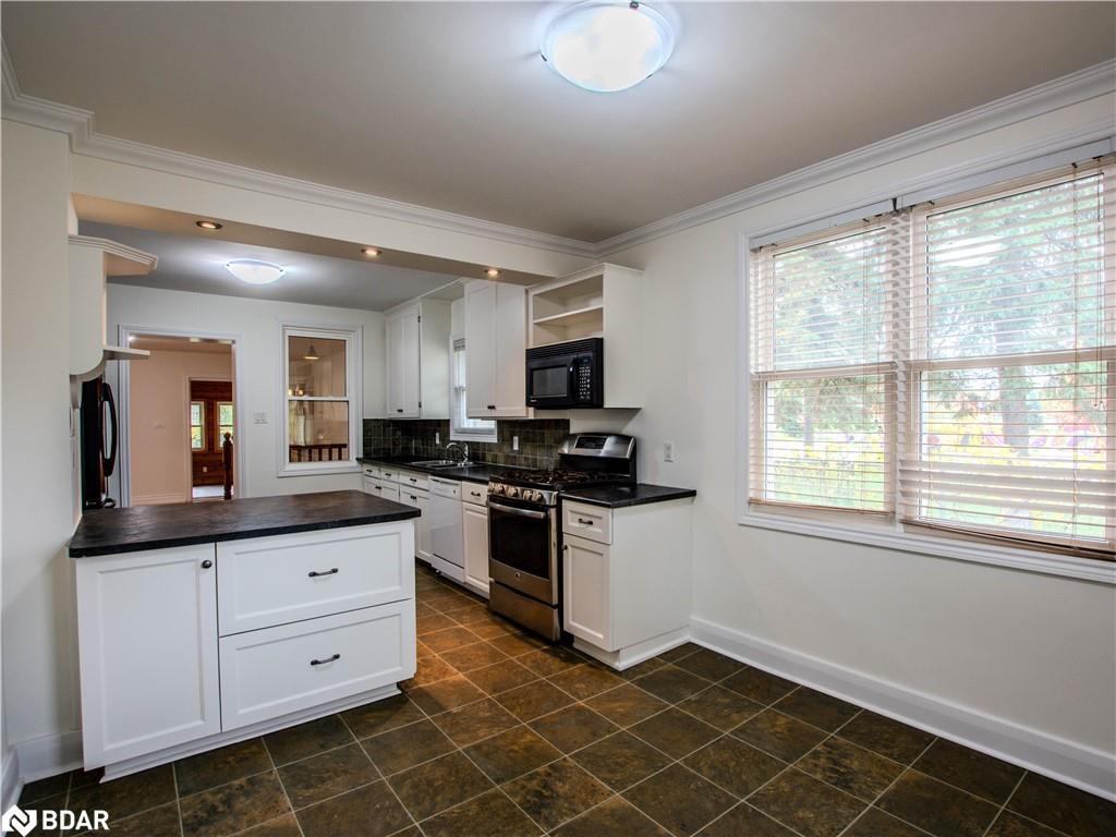 









25


Holgate

Street,
Barrie,




ON
L4N 2T6

