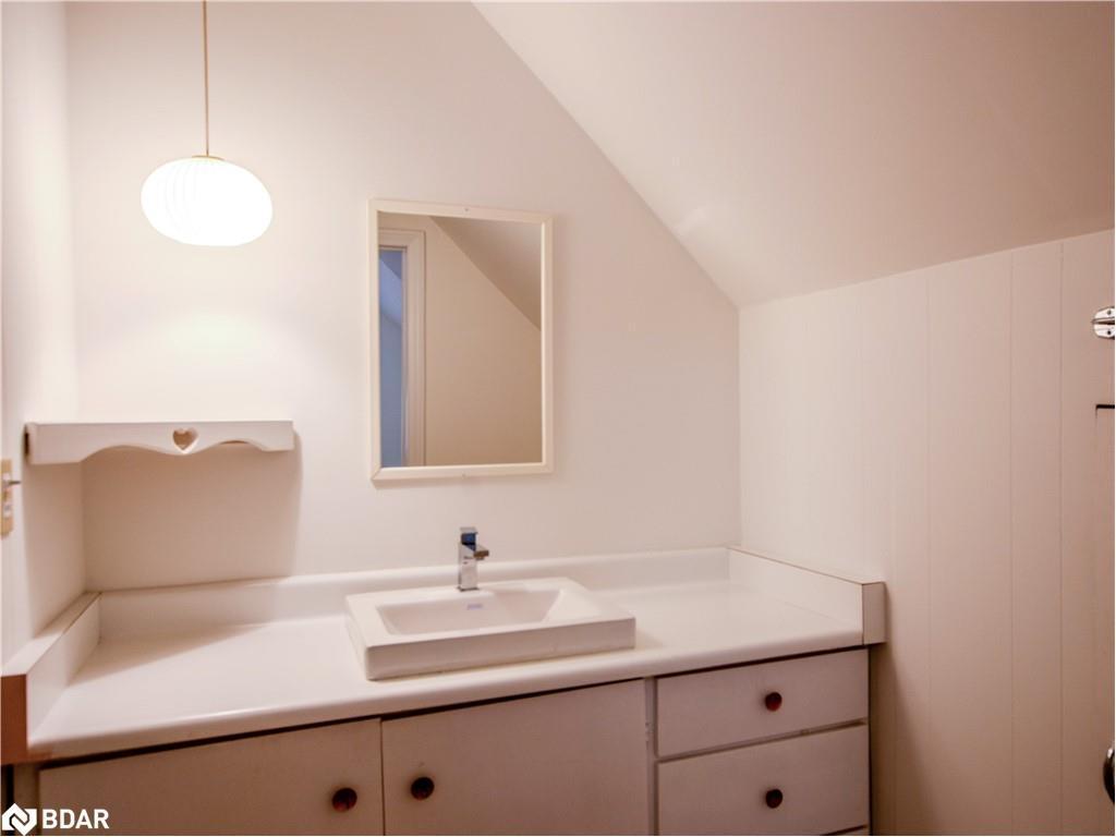 









25


Holgate

Street,
Barrie,




ON
L4N 2T6

