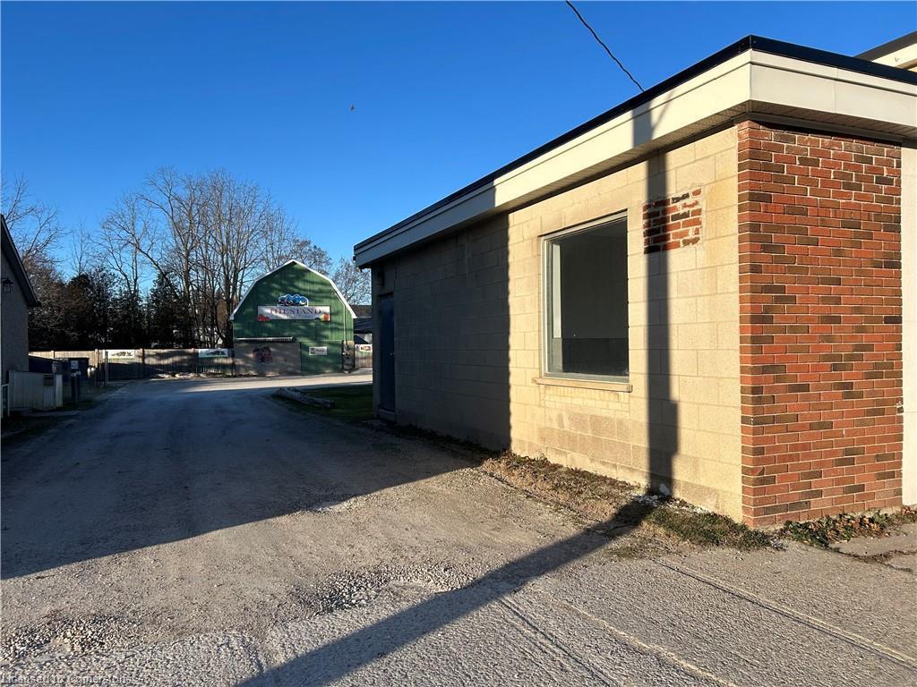 









423


Maple Avenue

 South,
Burford,




ON
N0E 1A0

