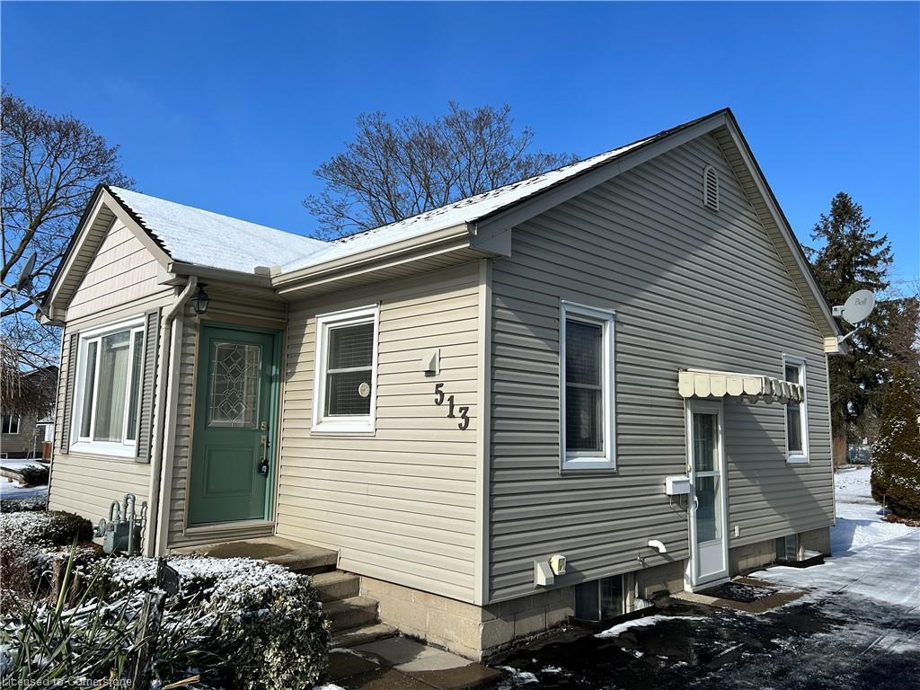 









513


Queensway

Road West,
Simcoe,




ON
N3Y 4R5

