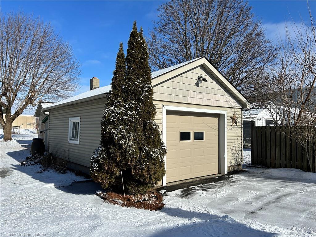









513


Queensway

Road West,
Simcoe,




ON
N3Y 4R5

