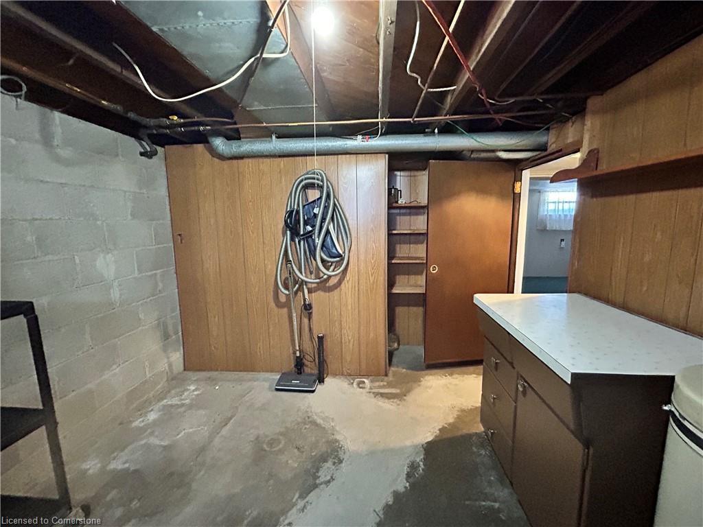 









513


Queensway

Road West,
Simcoe,




ON
N3Y 4R5

