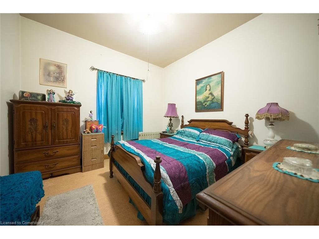 









2370


Highway 24 East

,
Simcoe,




ON
N3Y 4K2

