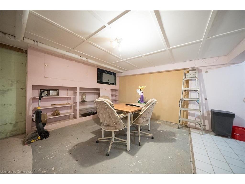 









2370


Highway 24 East

,
Simcoe,




ON
N3Y 4K2

