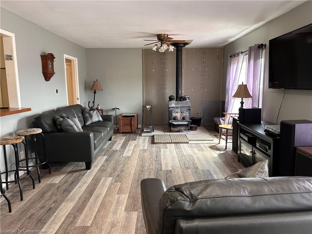 









750


Charlotteville Road 8

,
Simcoe,




ON
N3Y 4K5

