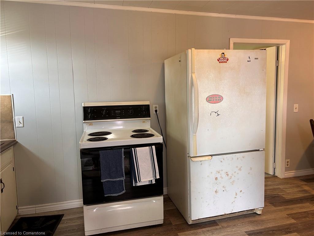 









750


Charlotteville Road 8

,
Simcoe,




ON
N3Y 4K5


