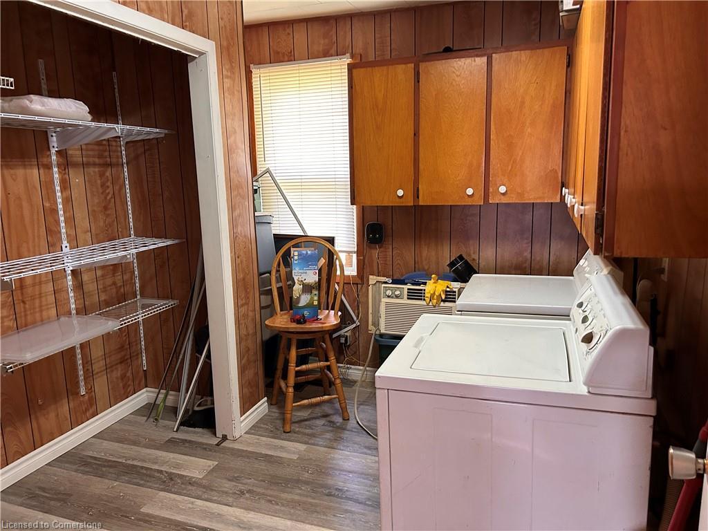 









750


Charlotteville Road 8

,
Simcoe,




ON
N3Y 4K5

