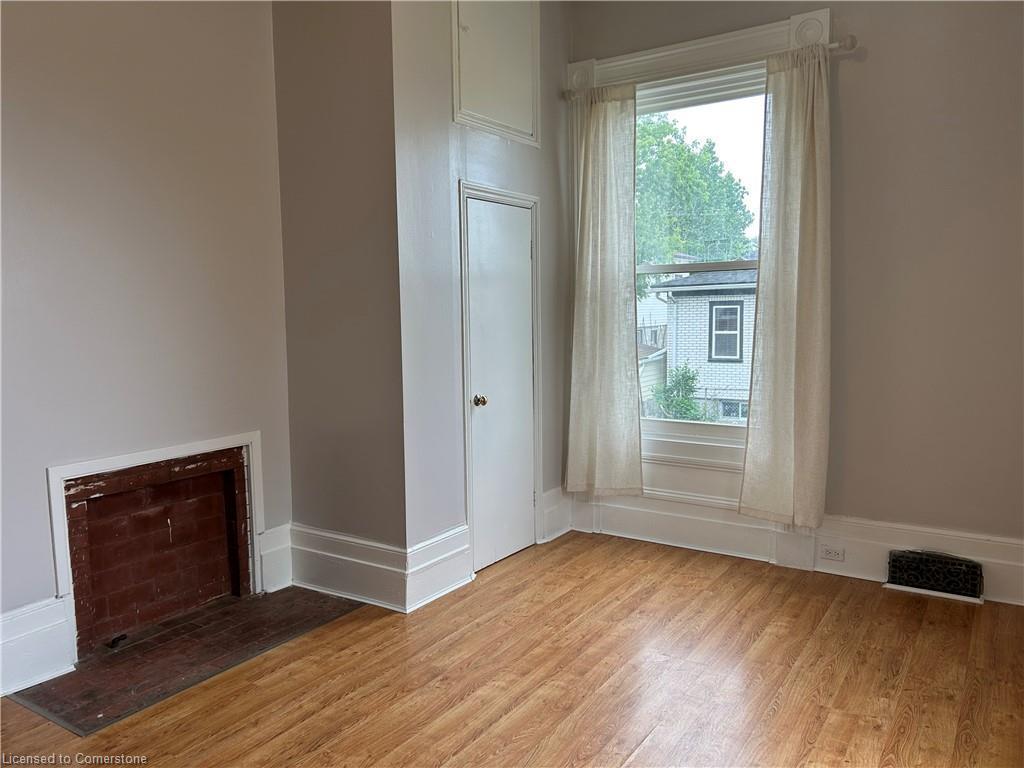 









209


West

Street, 1,
Simcoe,




ON
N3Y 1S9

