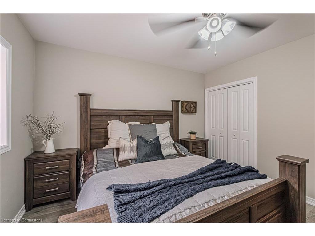 









992


Windham Centre

Road, 8,
Windham Centre,




ON
N0E 2A0

