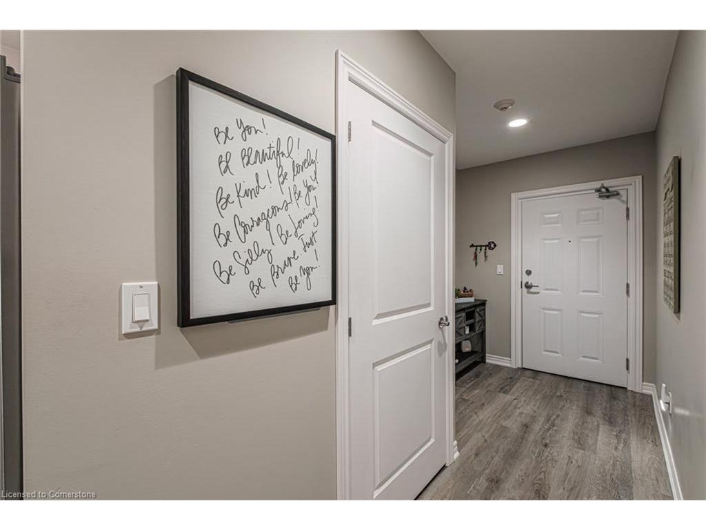 









992


Windham Centre

Road, 8,
Windham Centre,




ON
N0E 2A0

