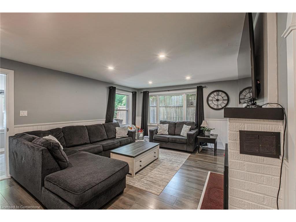 









258


Norfolk

Avenue,
Delhi,




ON
N4B 2N3

