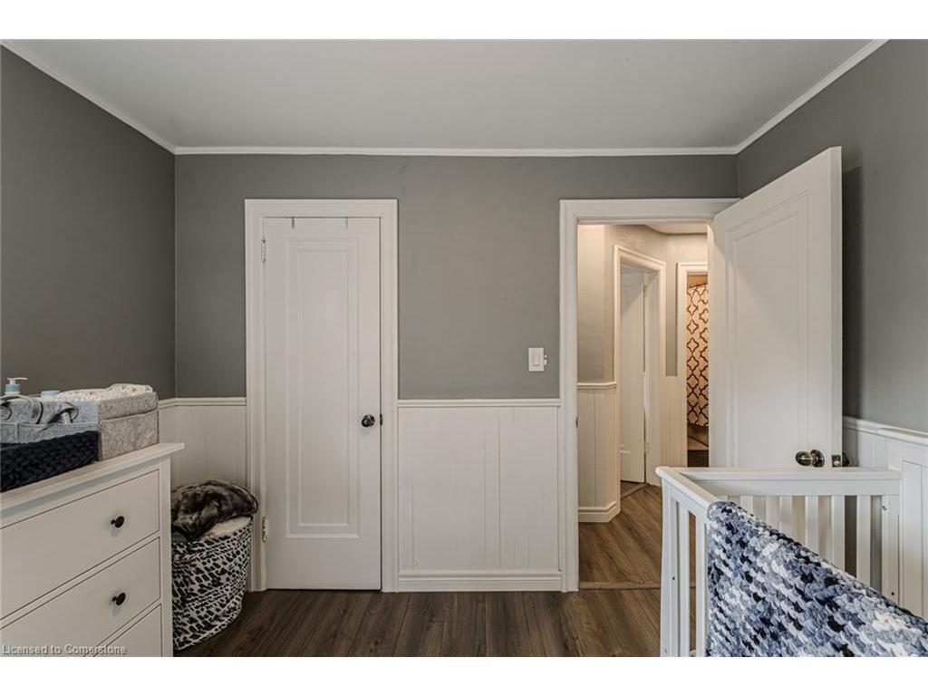 









258


Norfolk

Avenue,
Delhi,




ON
N4B 2N3

