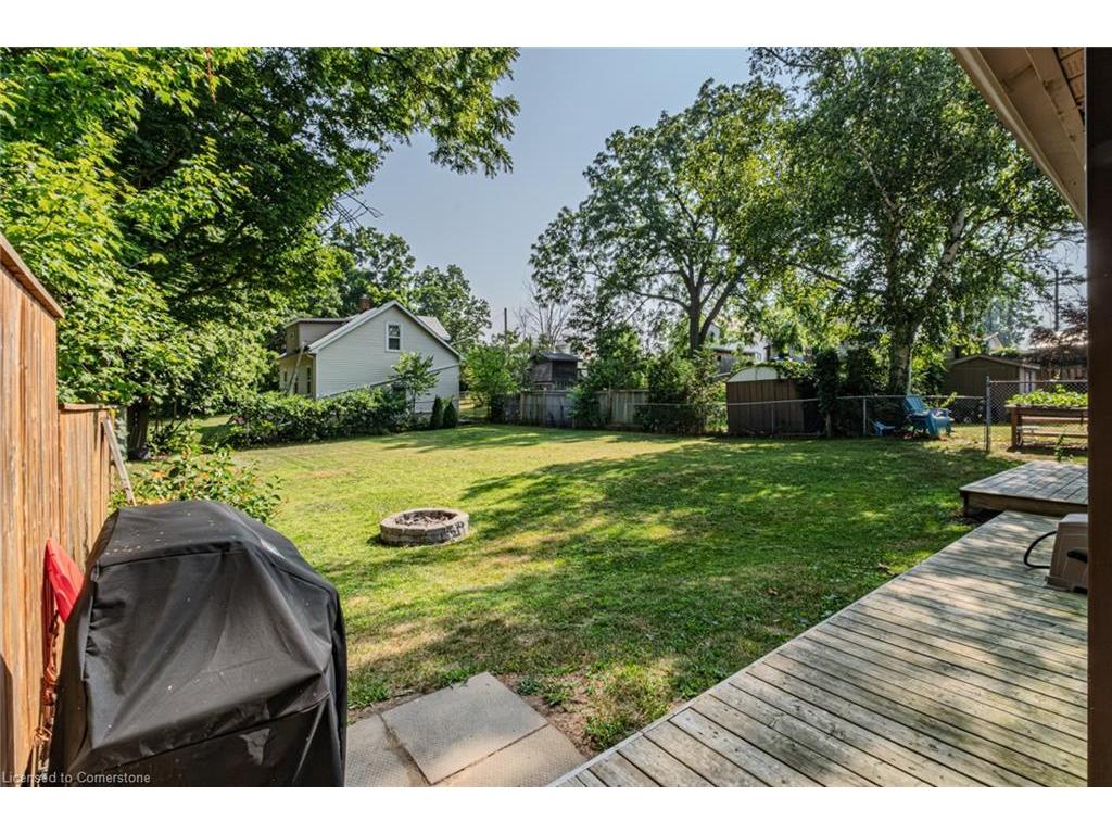 









258


Norfolk

Avenue,
Delhi,




ON
N4B 2N3

