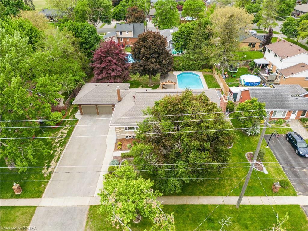 









166


St George

Street,
Brantford,




ON
N3R 1V8

