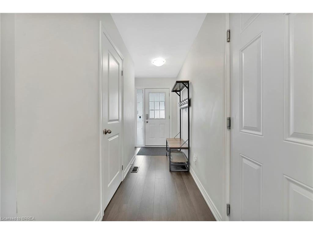 









263


Owen

Street,
Simcoe,




ON
N3Y 2V3

