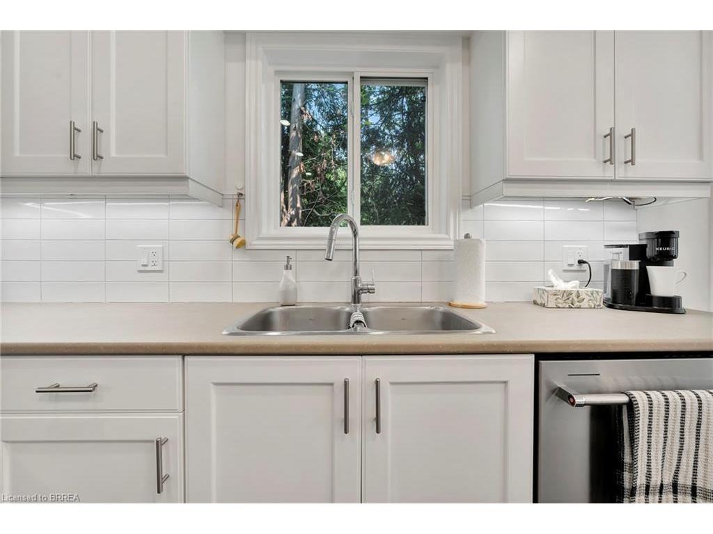 









263


Owen

Street,
Simcoe,




ON
N3Y 2V3

