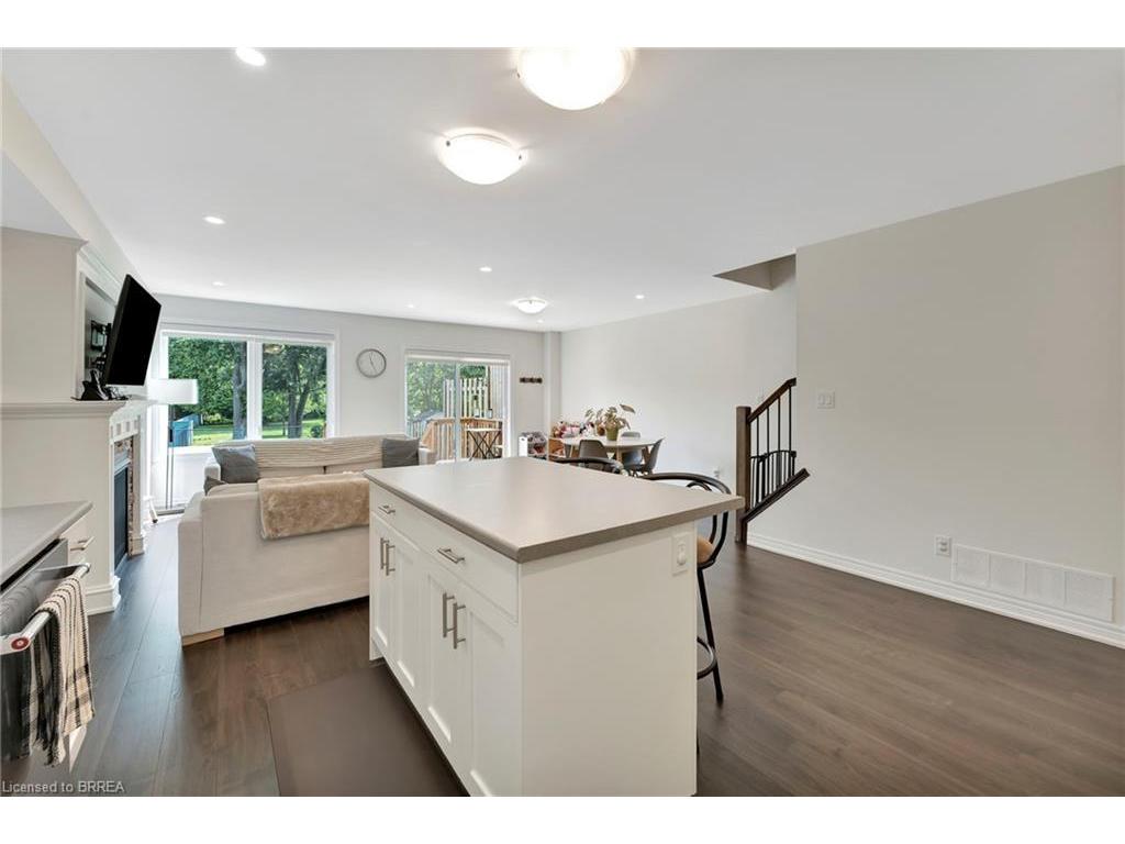 









263


Owen

Street,
Simcoe,




ON
N3Y 2V3

