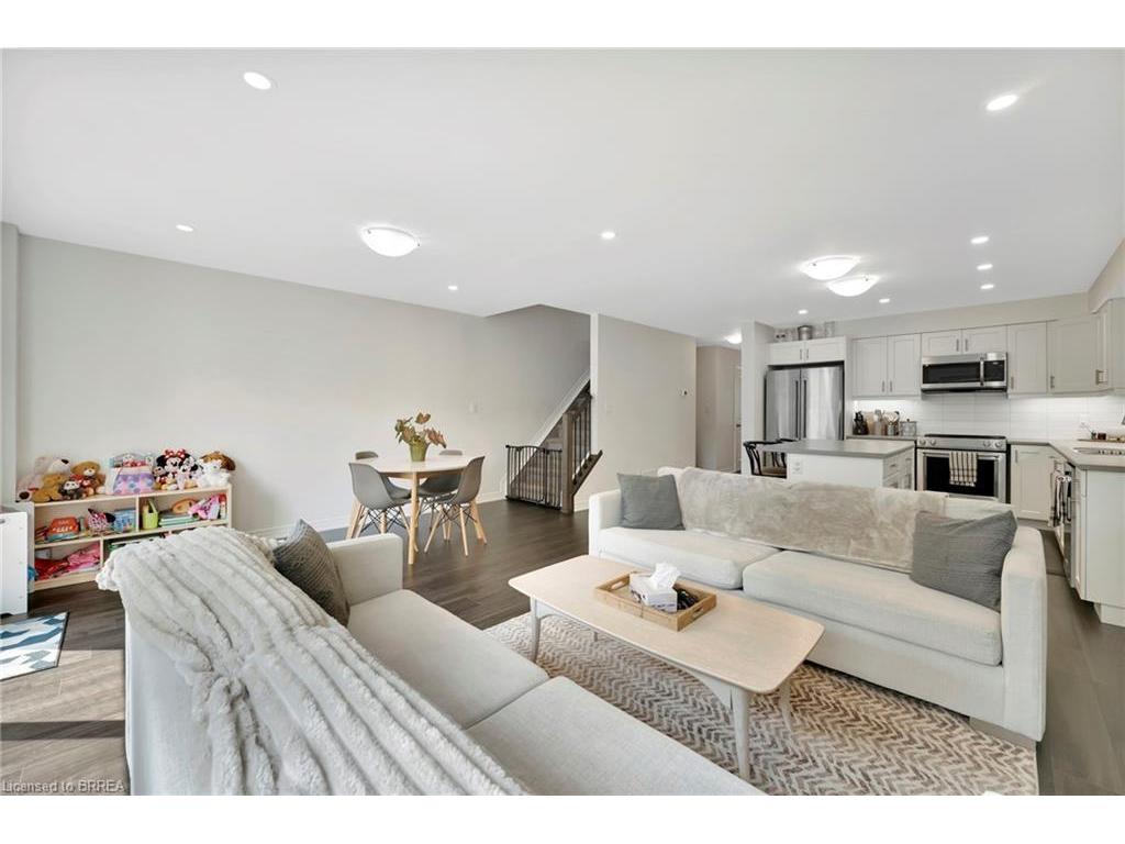 









263


Owen

Street,
Simcoe,




ON
N3Y 2V3

