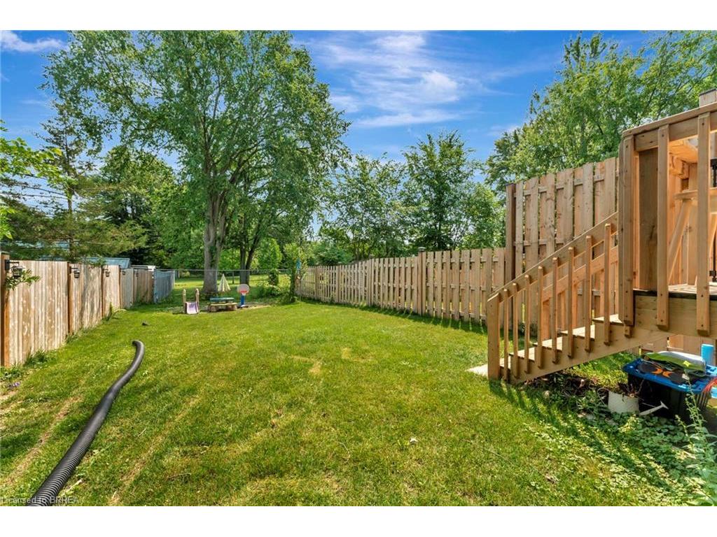 









263


Owen

Street,
Simcoe,




ON
N3Y 2V3

