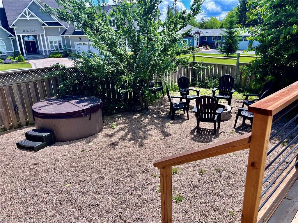 









31


Blue Bay

Lane,
Fenelon Falls,




ON
K0M 1N0

