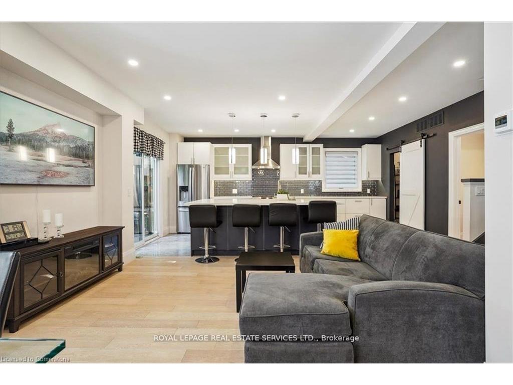 









24


Peel

Street,
Dundas,




ON
L9H 2Z9

