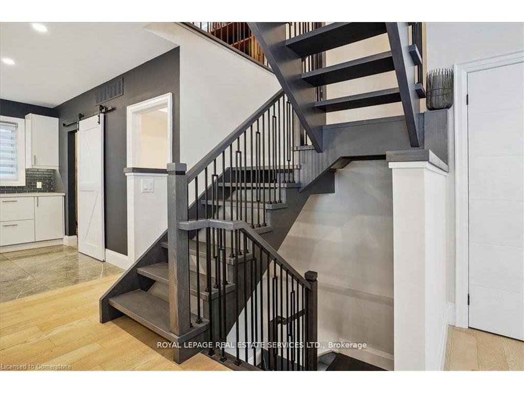 









24


Peel

Street,
Dundas,




ON
L9H 2Z9

