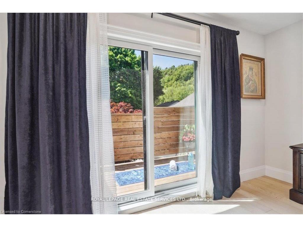 









24


Peel

Street,
Dundas,




ON
L9H 2Z9

