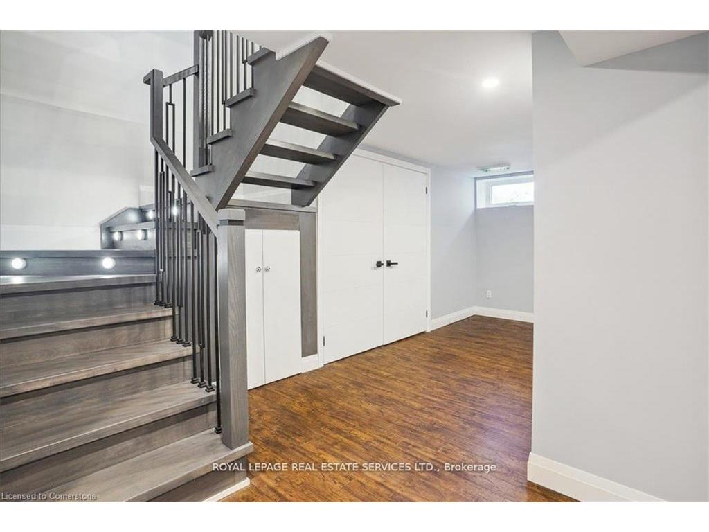 









24


Peel

Street,
Dundas,




ON
L9H 2Z9

