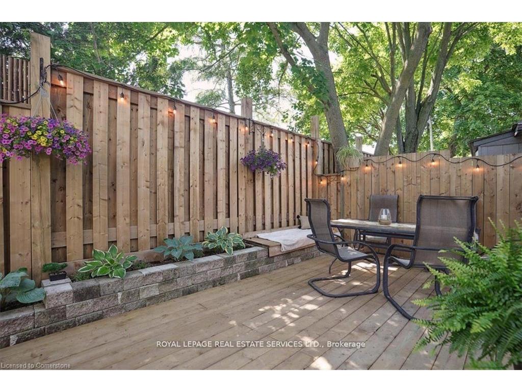 









24


Peel

Street,
Dundas,




ON
L9H 2Z9

