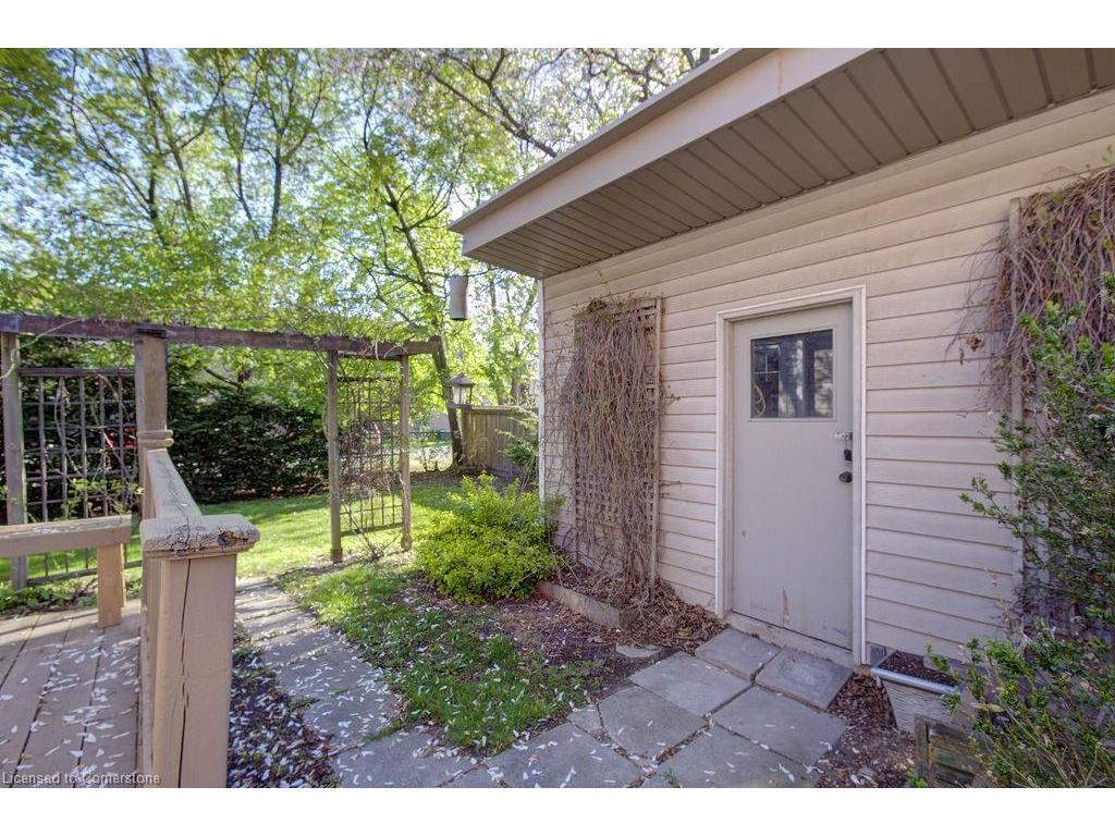









8


Duff

Street,
Hamilton,




ON
L9C 1A7

