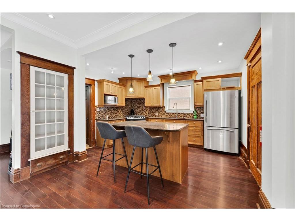 









217


Earl

Street,
Ingersoll,




ON
N5C 2X2

