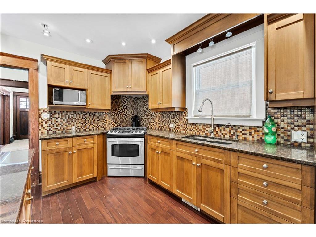 









217


Earl

Street,
Ingersoll,




ON
N5C 2X2

