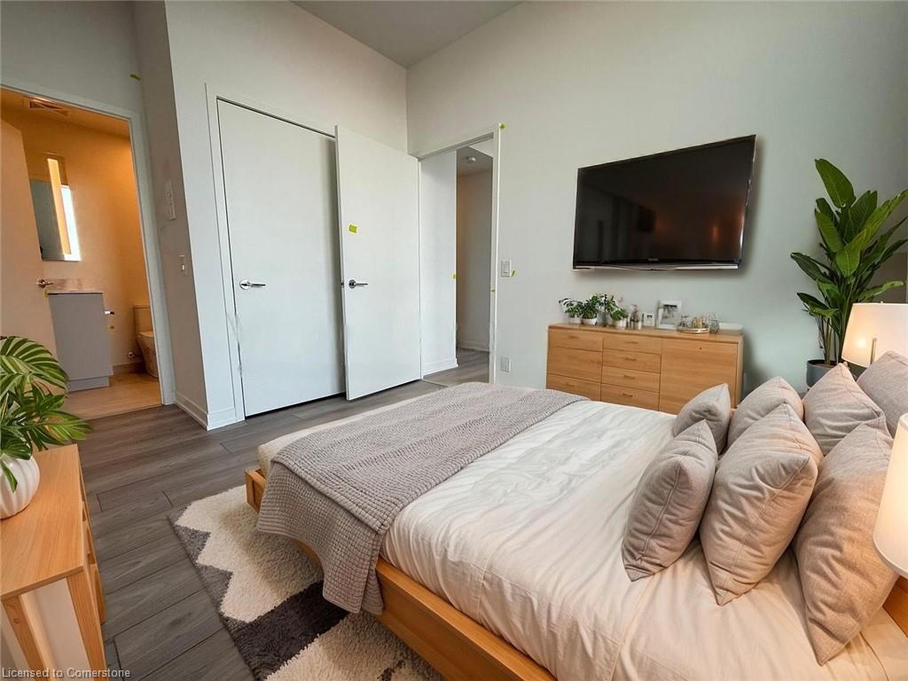 









285


Dufferin

Street,
Toronto,




ON
M6K 1Z7

