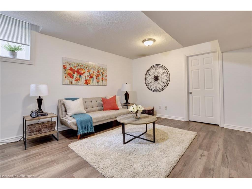 









16


Valleyhaven

Lane,
Guelph,




ON
N1E 0A3

