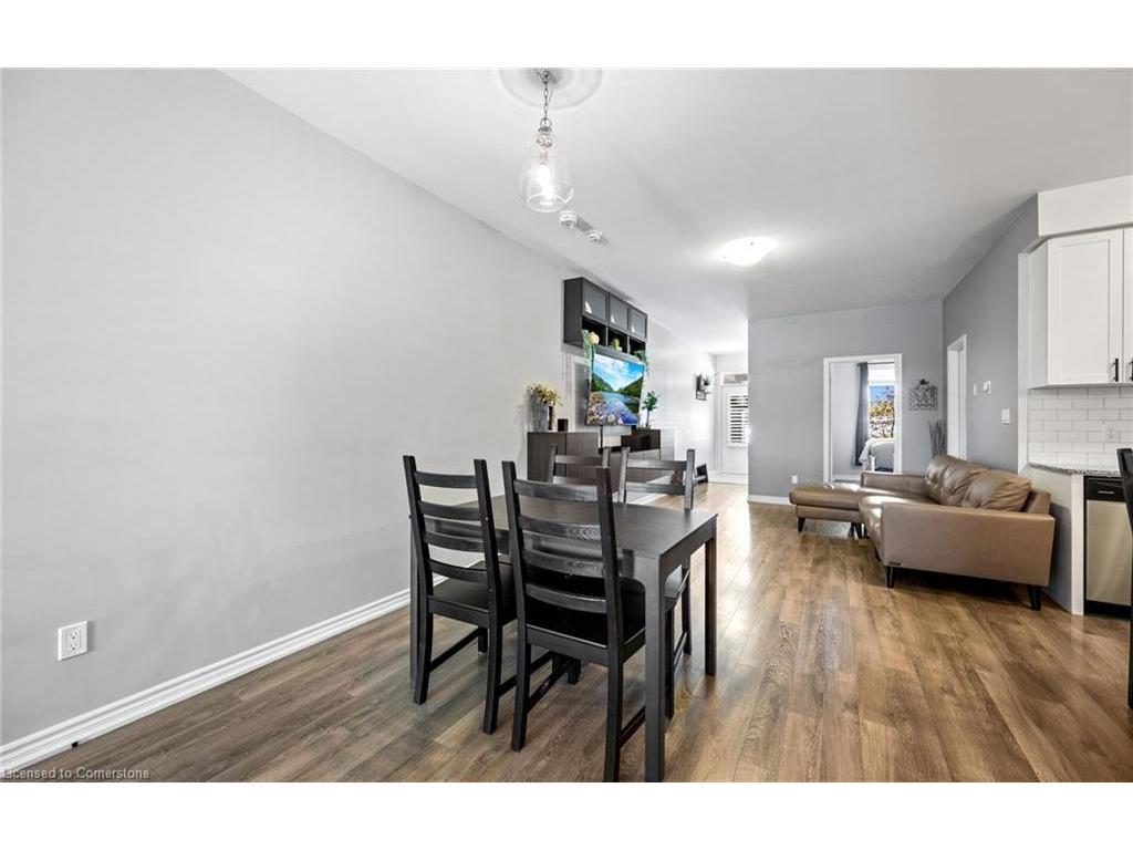 









82


Daylily

Lane East,
Kitchener,




ON
N2R 0L7

