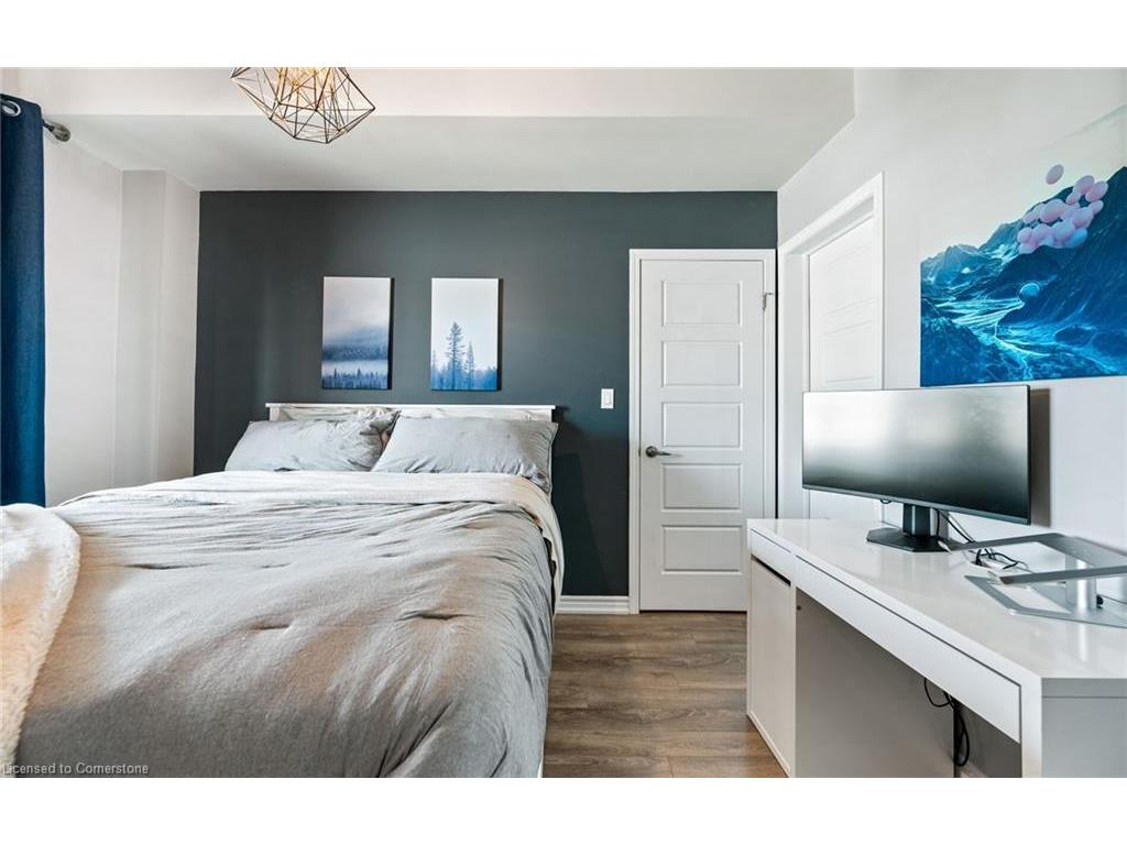 









82


Daylily

Lane East,
Kitchener,




ON
N2R 0L7

