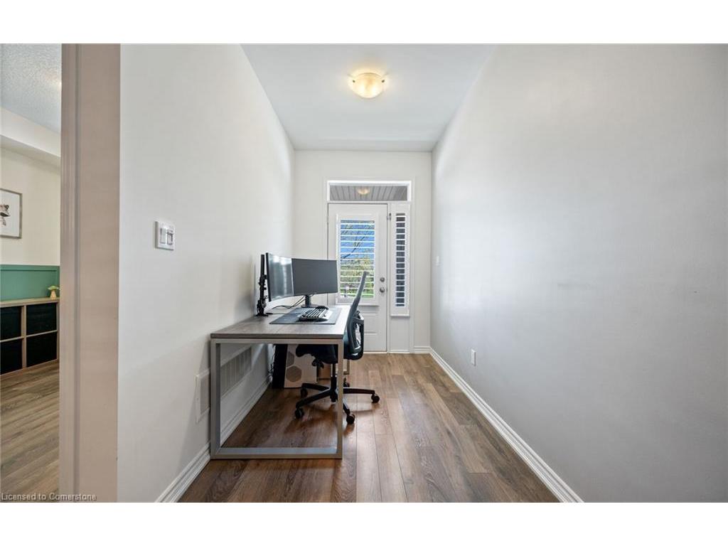 









82


Daylily

Lane East,
Kitchener,




ON
N2R 0L7

