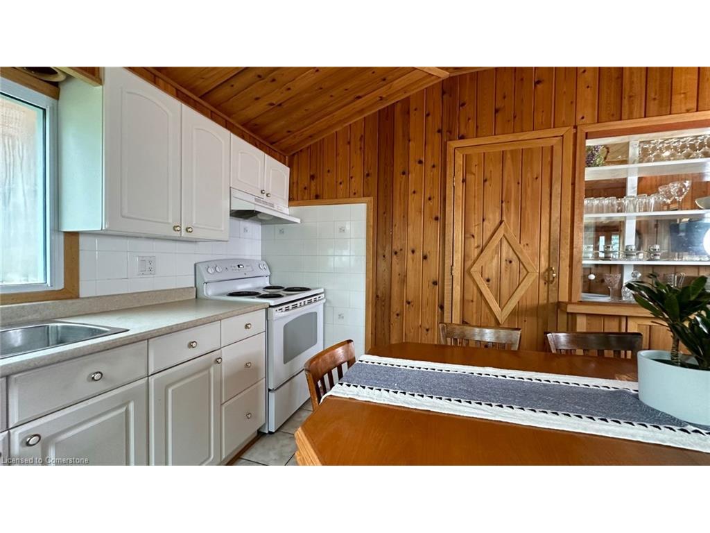 









7


Ridge

Avenue,
Brechin,




ON
L0K 1B0

