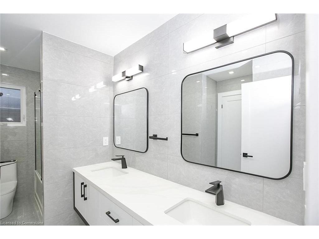 









633


Green Meadow

Crescent,
Waterloo,




ON
N2V 1E1

