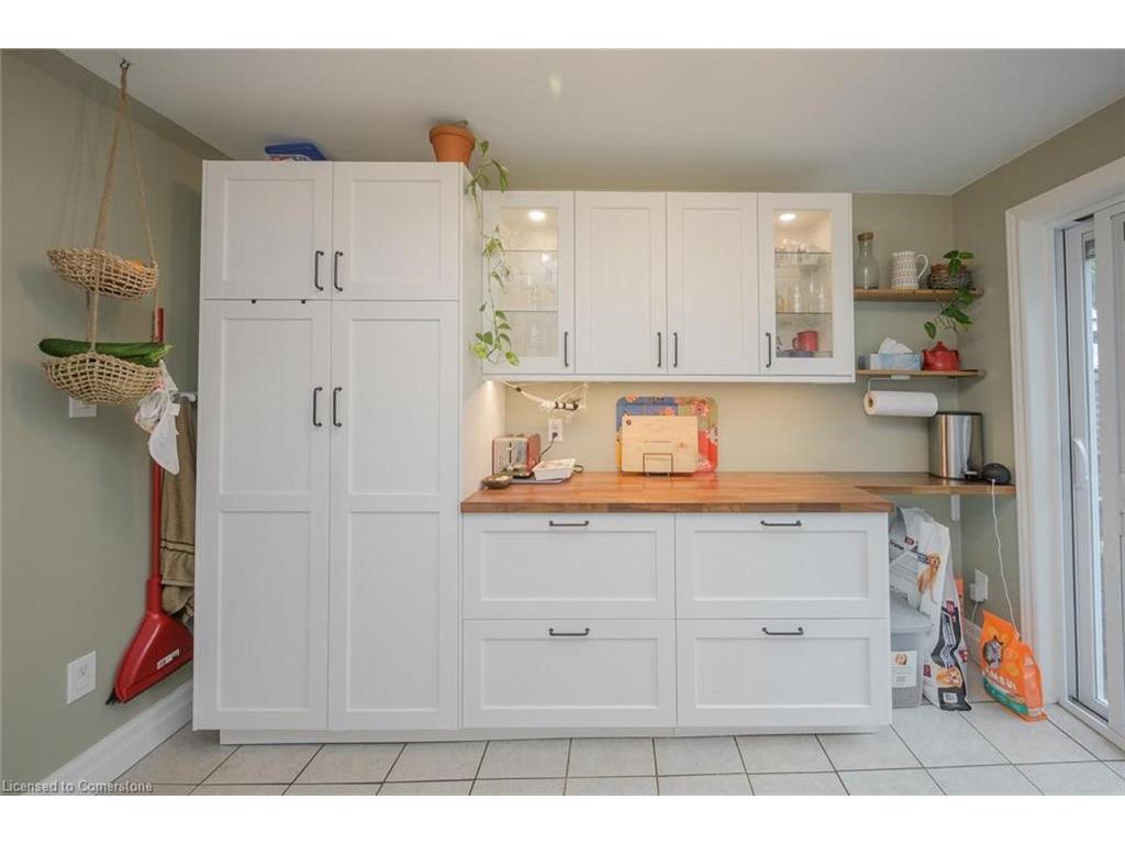 









19


Strachan

Street East,
Hamilton,




ON
L8S 1S4

