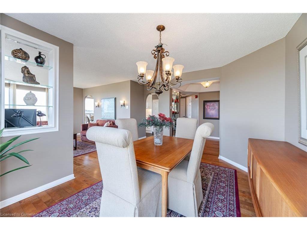 









1700


The Collegeway

, 710,
Mississauga,




ON
L5L 4M2

